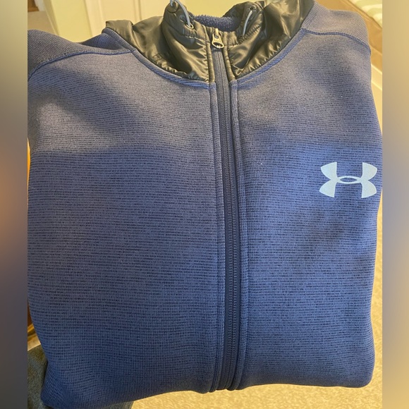COPY - Under Armour Full Zip Hoodie Jacket Coldgear in Navy/Black w/reflective … - Picture 3 of 9
